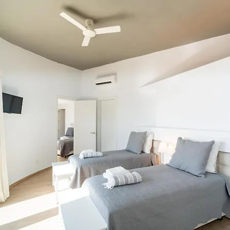 Βίλα Gaudina Sant Lluis