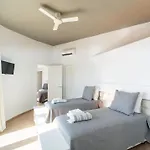 فيلة Gaudina سانت يويس